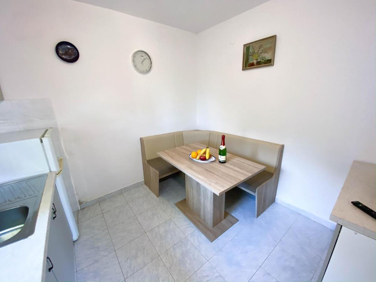 Seaview & Beachfront Apartments Jakov Donji Okrug  Exterior photo